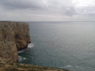 Falésias da região de Sagres. Foto: Ana Clara.